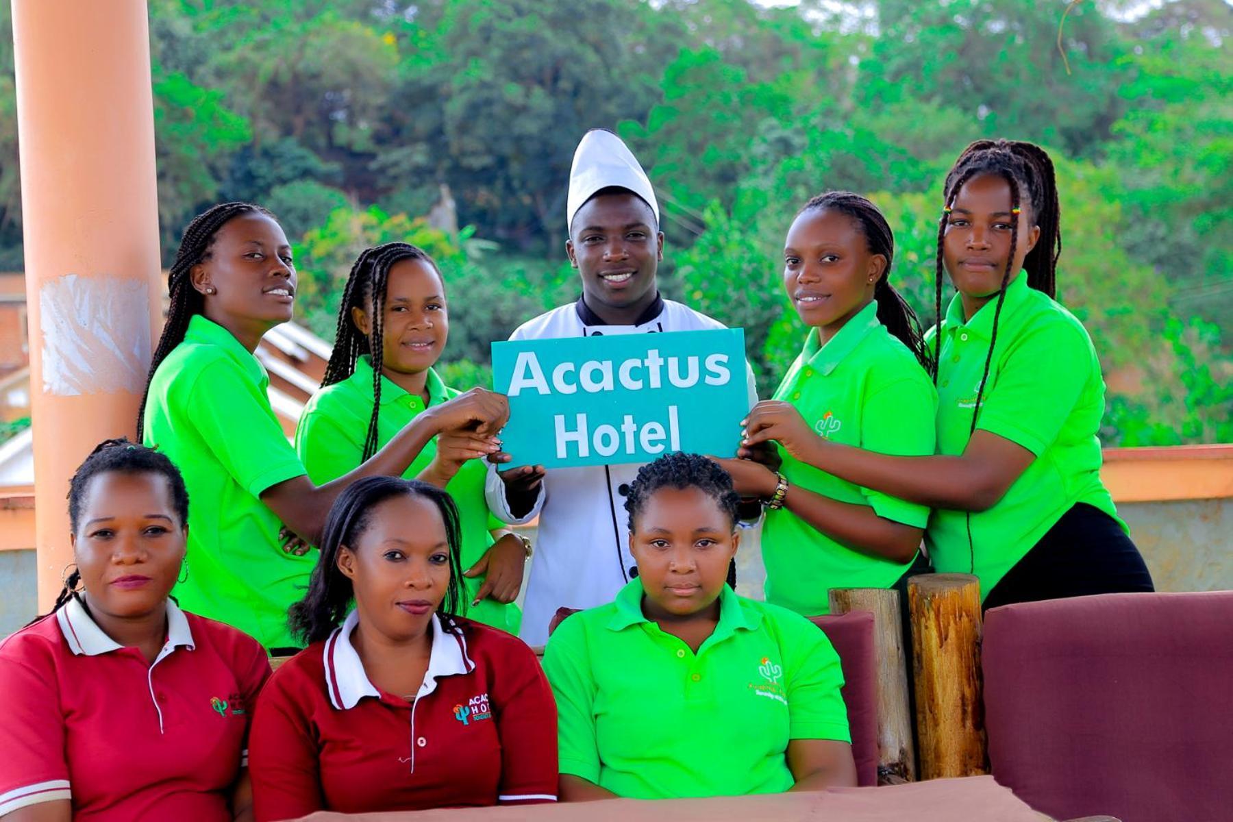Acactus Hotel คัมพาลา ภายนอก รูปภาพ